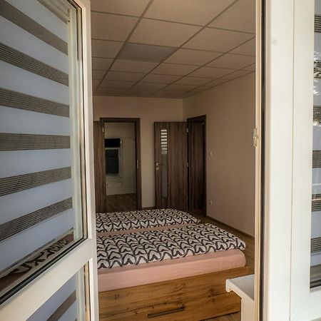 Apartmany Motocentrum Калужа Экстерьер фото