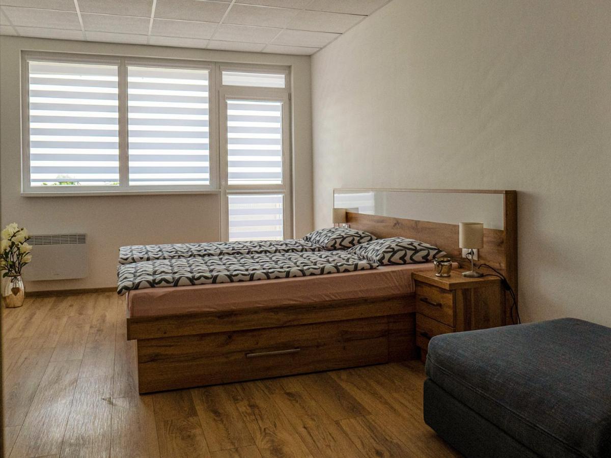 Apartmany Motocentrum Калужа Экстерьер фото